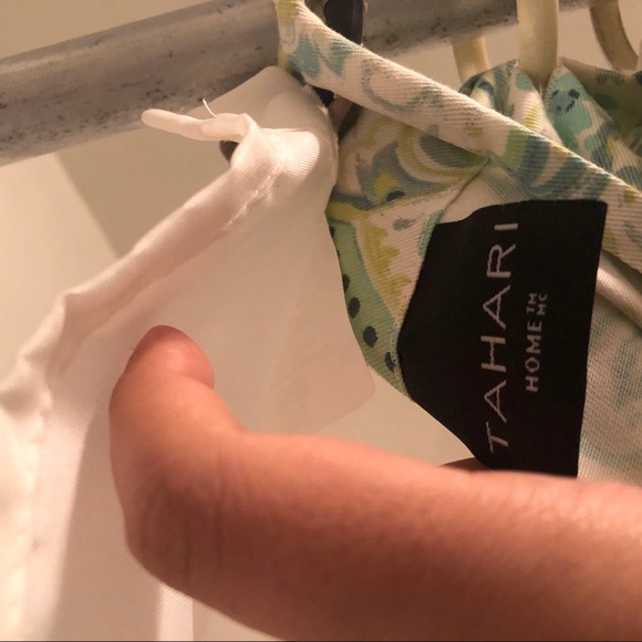 Tahari home shower curtain. - Picture 4 of 5